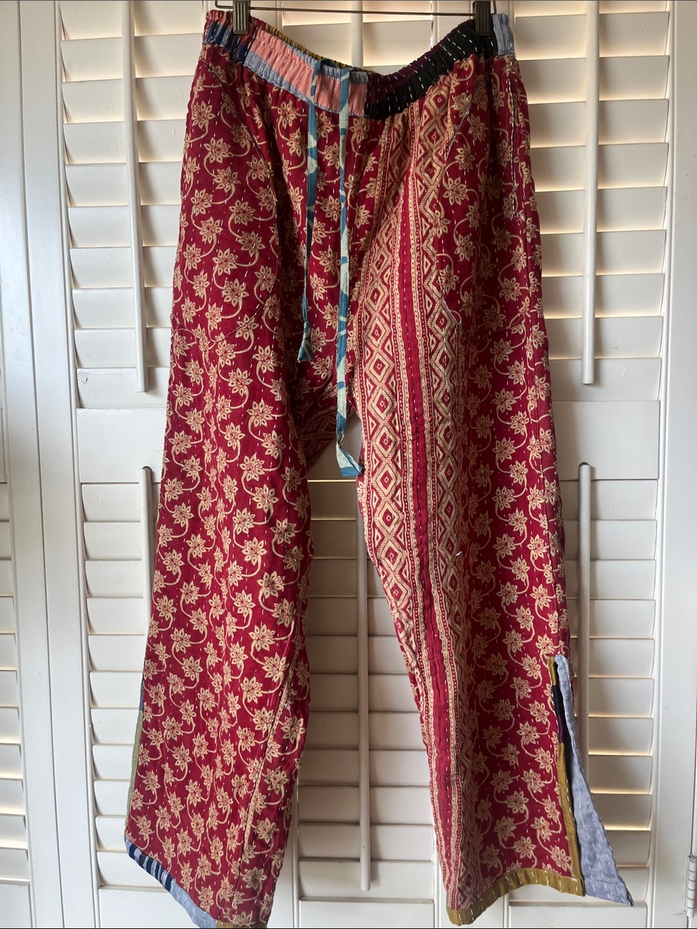 ✨ She’s 1Oak One-of-a-Kind Vintage Kantha Patchwork Wide-Leg Pants ✨ - Picture 7 of 12